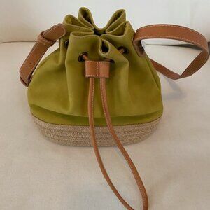 UNIVERSAL THREAD CROSSBODY BUCKET BAG